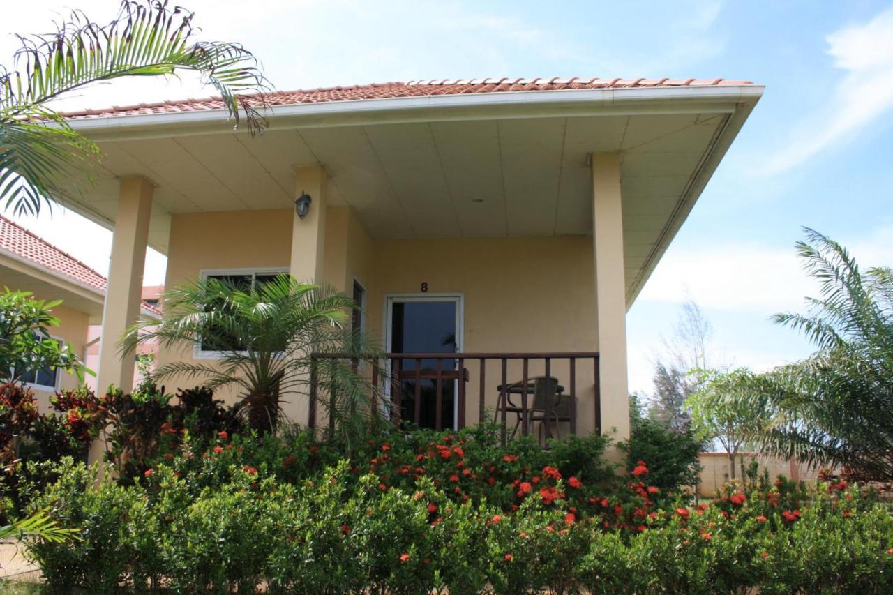 Ao Thai Resort Szathingphra Kültér fotó