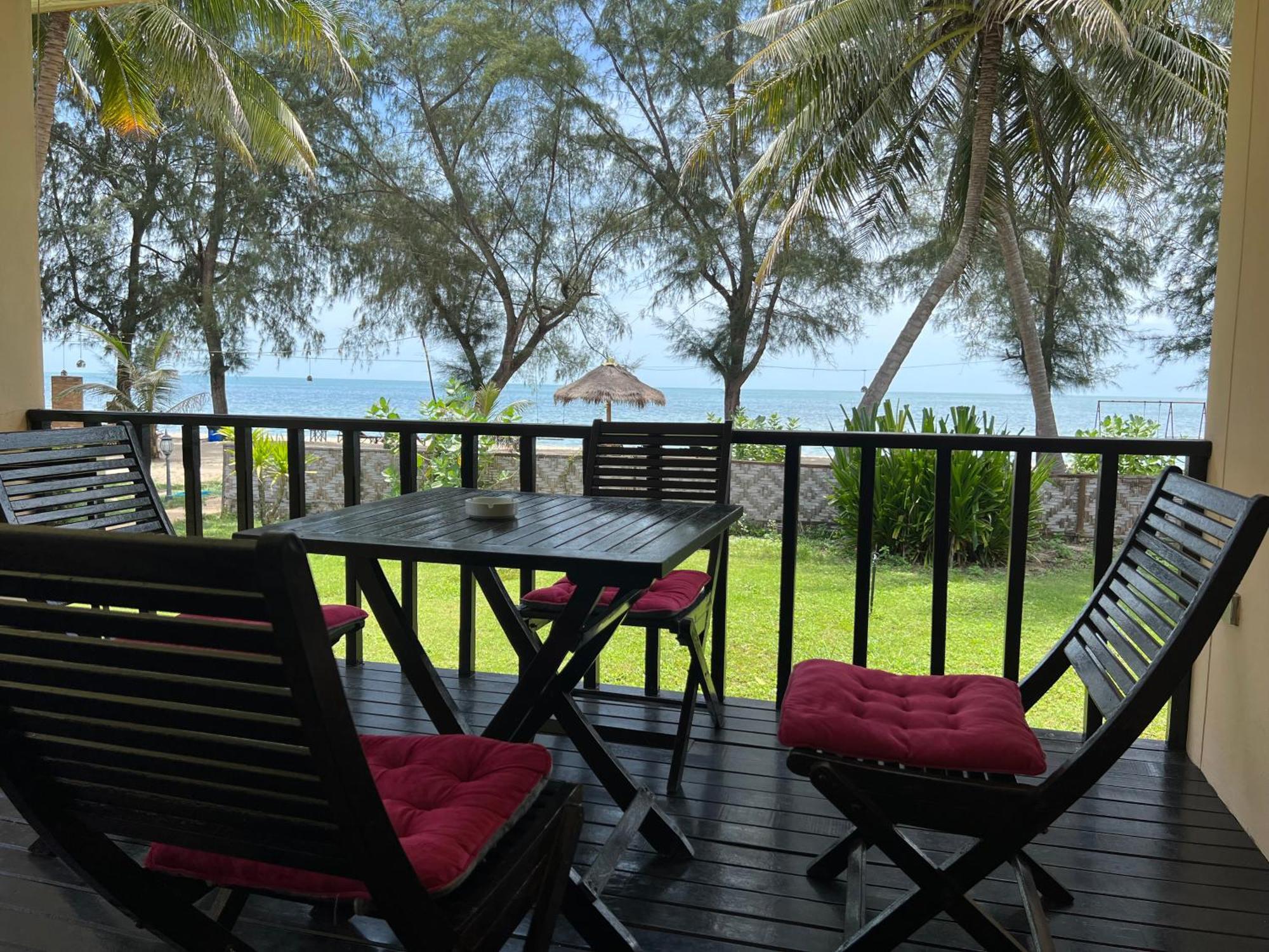 Ao Thai Resort Szathingphra Kültér fotó