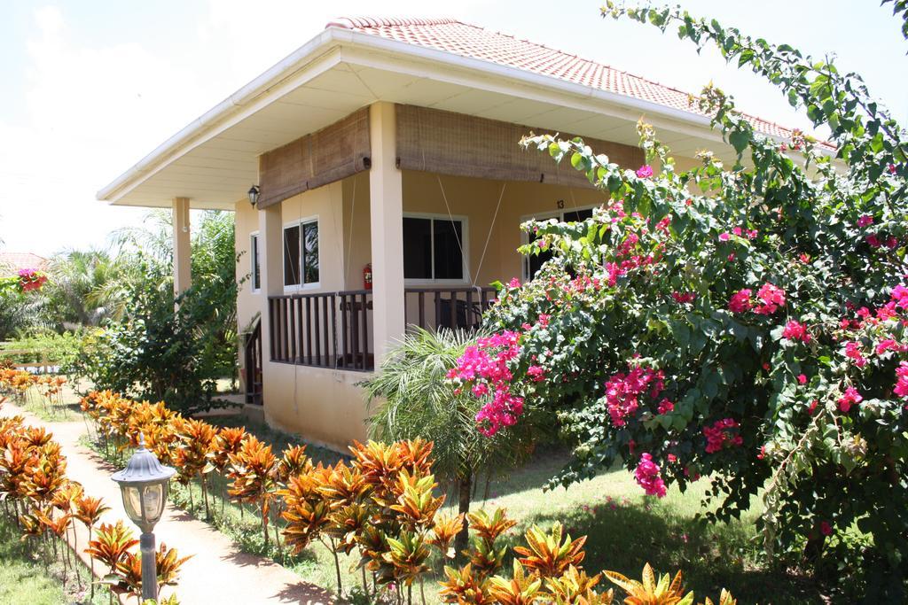 Ao Thai Resort Szathingphra Kültér fotó