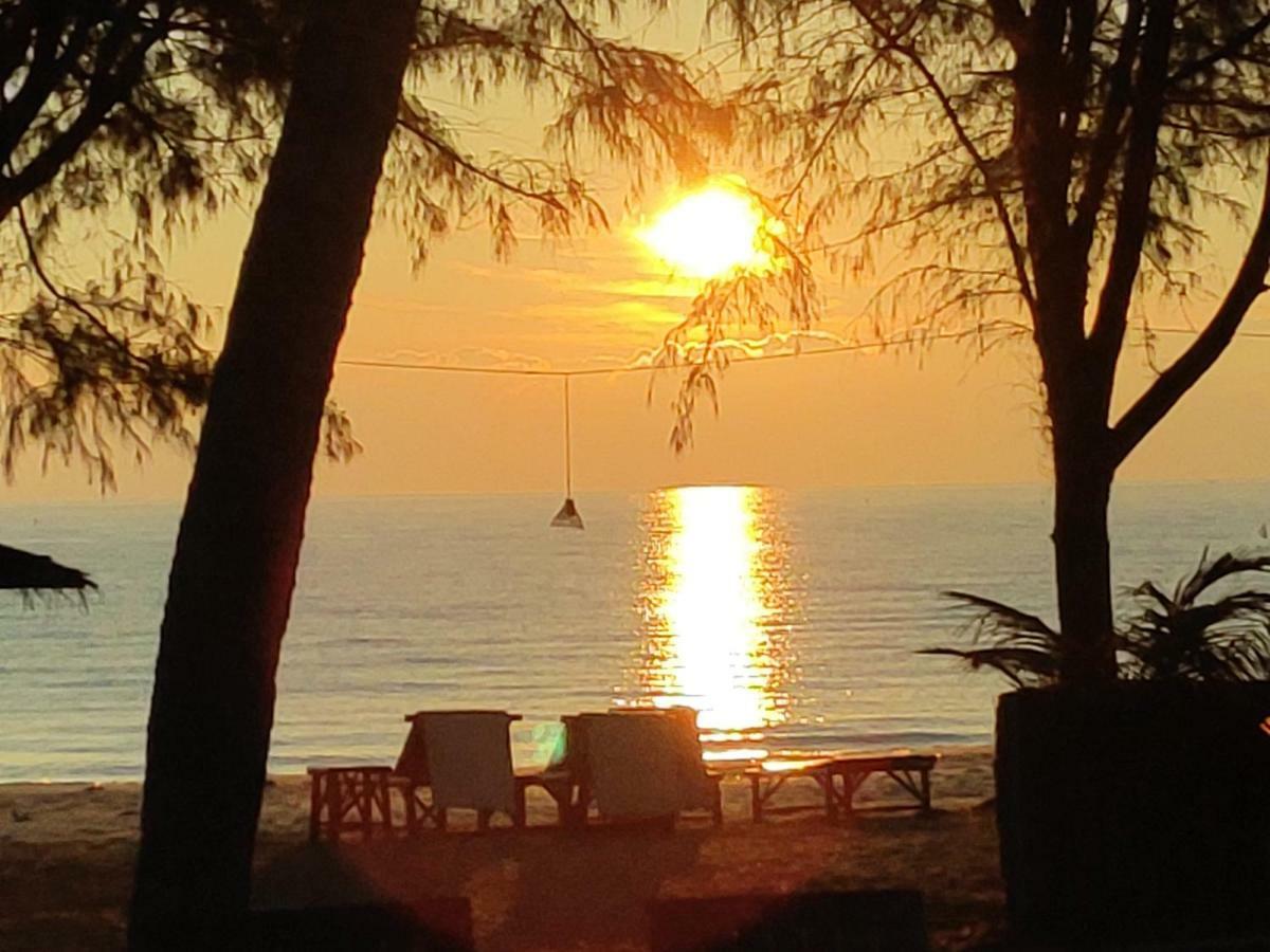 Ao Thai Resort Szathingphra Kültér fotó
